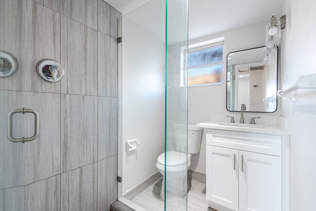 Building Photo - 1410 S Federal Hwy