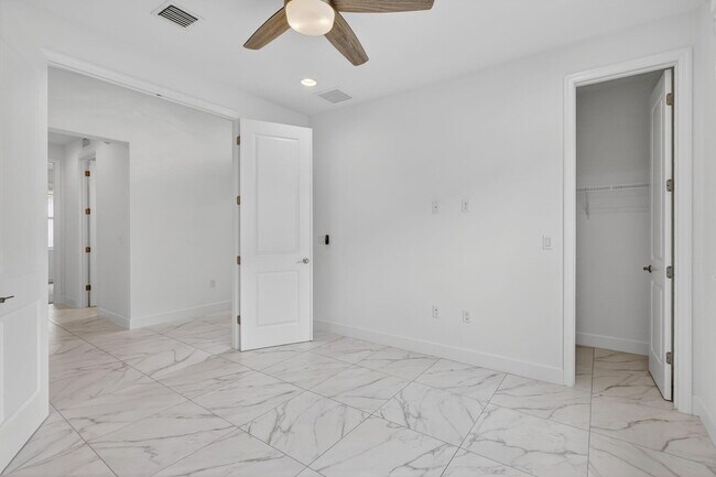 Building Photo - 11765 SW Poseidon Way