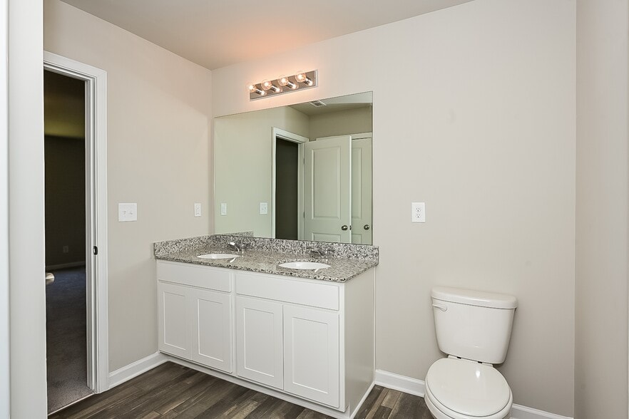 Building Photo - 312 Shalako Ln