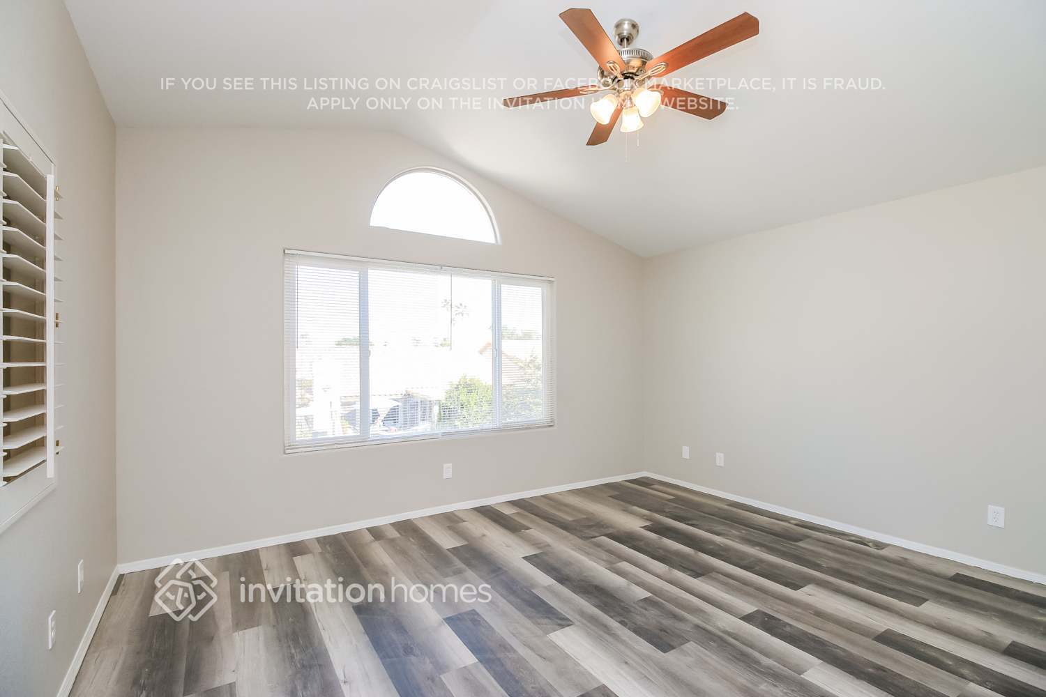 Building Photo - 918 W Sun Coast Dr