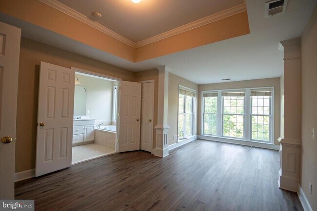 Building Photo - 2444 Terra Cotta Cir
