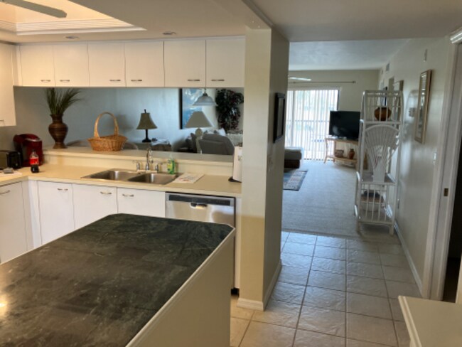 Building Photo - 12181 Kelly Sands Way