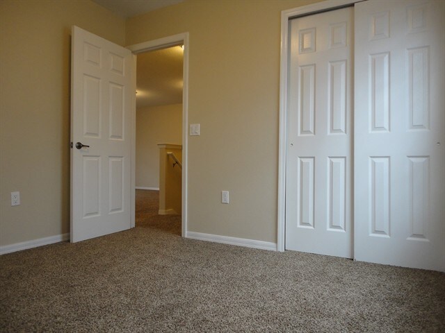 Building Photo - 11112 Silver Fern Way