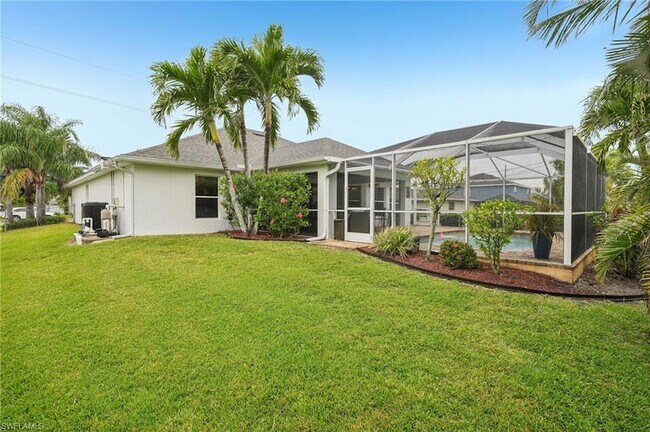 Building Photo - 3717 Agualinda Blvd