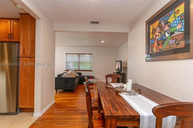 Building Photo - 5760 SW 51st St