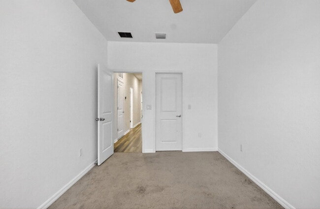 Building Photo - 2833 Troubadour St