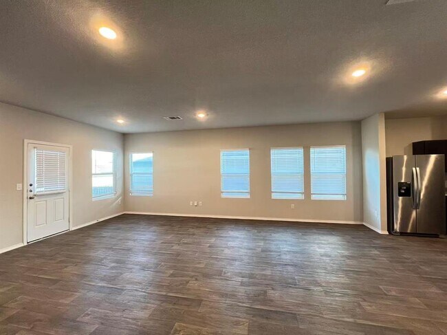 Building Photo - 15112 Siberian Elm Ln