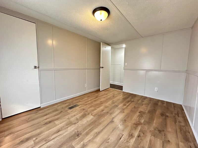 Building Photo - 124 Mattingly Ln