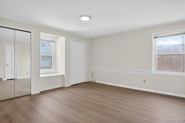 Building Photo - 13336 Balfour Ave