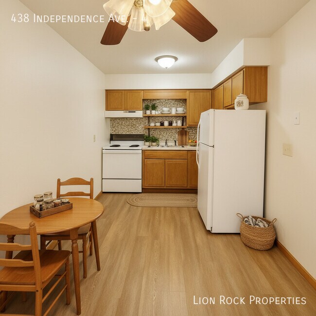 Building Photo - 438 Independence Ave N