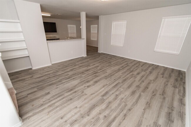 Building Photo - 5414 Tuglow Ravine Trl