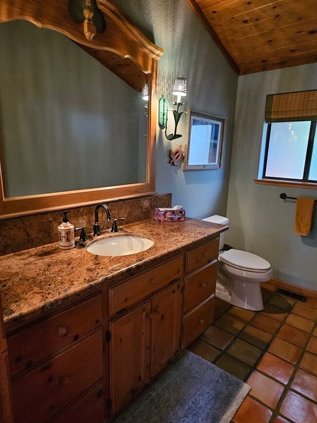 Building Photo - Spacious Beautiful retreat - IN Buckingham