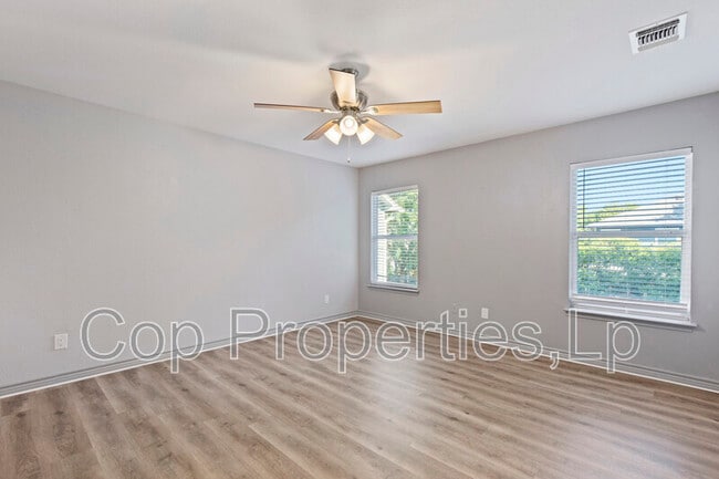 Building Photo - 1 Dunthorte Ln