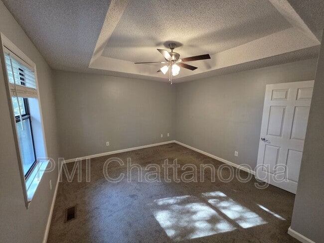 Building Photo - 3719 Crestview Pl