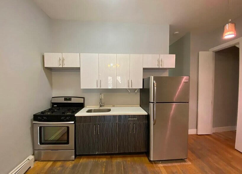Building Photo - 148 Woodruff Ave