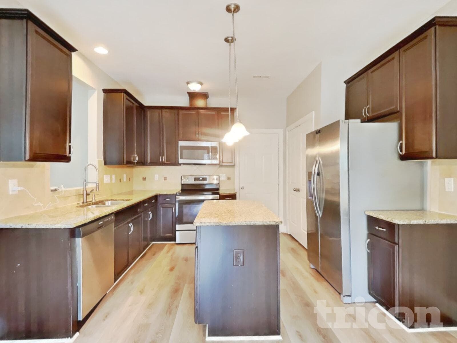 Building Photo - 37 Pedley Pl