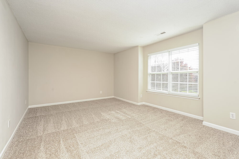 Building Photo - 235 Creeks Edge Ct