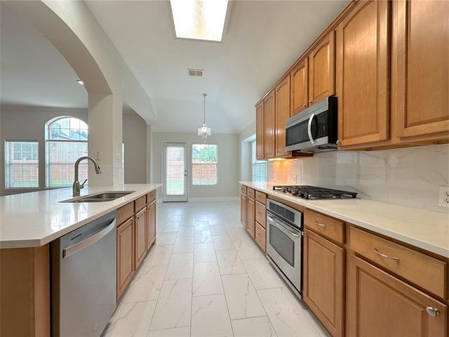 Building Photo - 1579 Poets Way