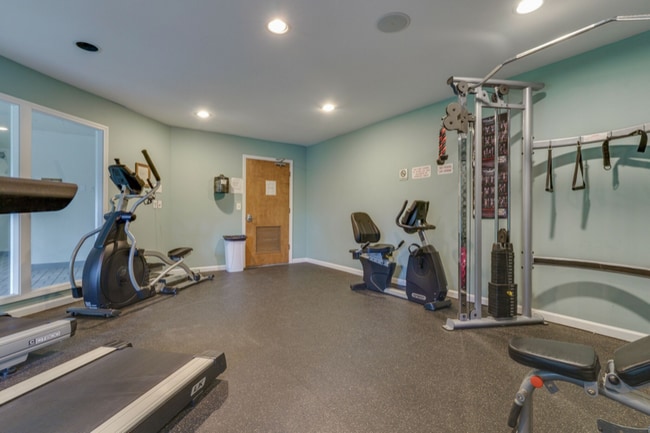 Building Photo - 250 Westfield Dr