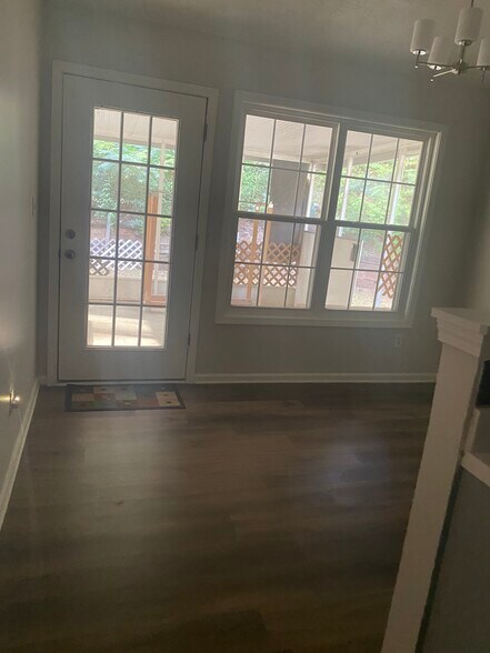 Dining Area - 327 Lee Miller Dr