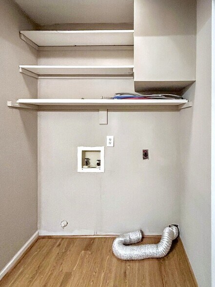 Building Photo - 1524 Township Cir