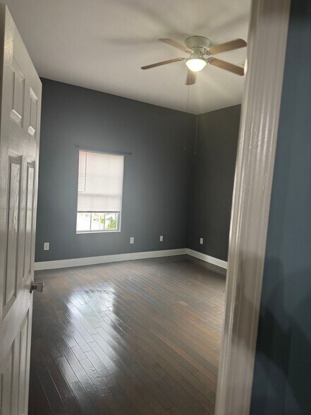 Building Photo - 2458 Athis St