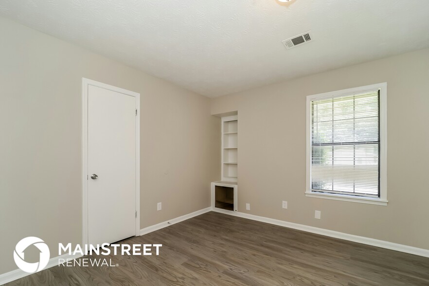 Building Photo - 6373 Valley Dale Dr