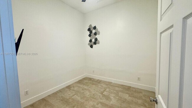 Building Photo - 3029 NE 188th St