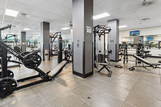 Building Photo - 2501 S Ocean Dr