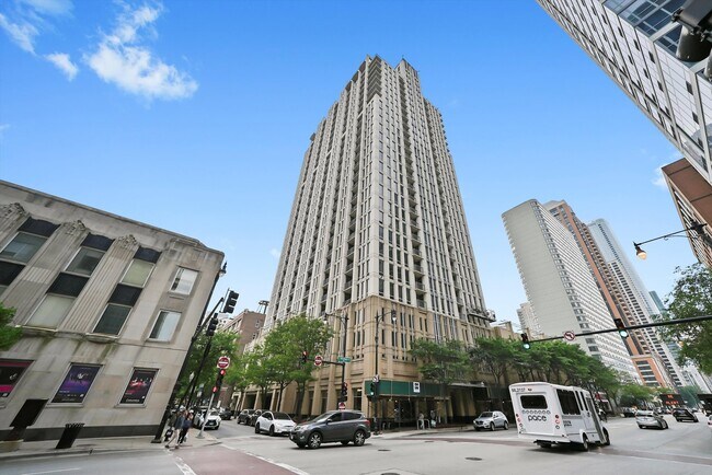 Building Photo - 1234/1250 S Michigan Ave