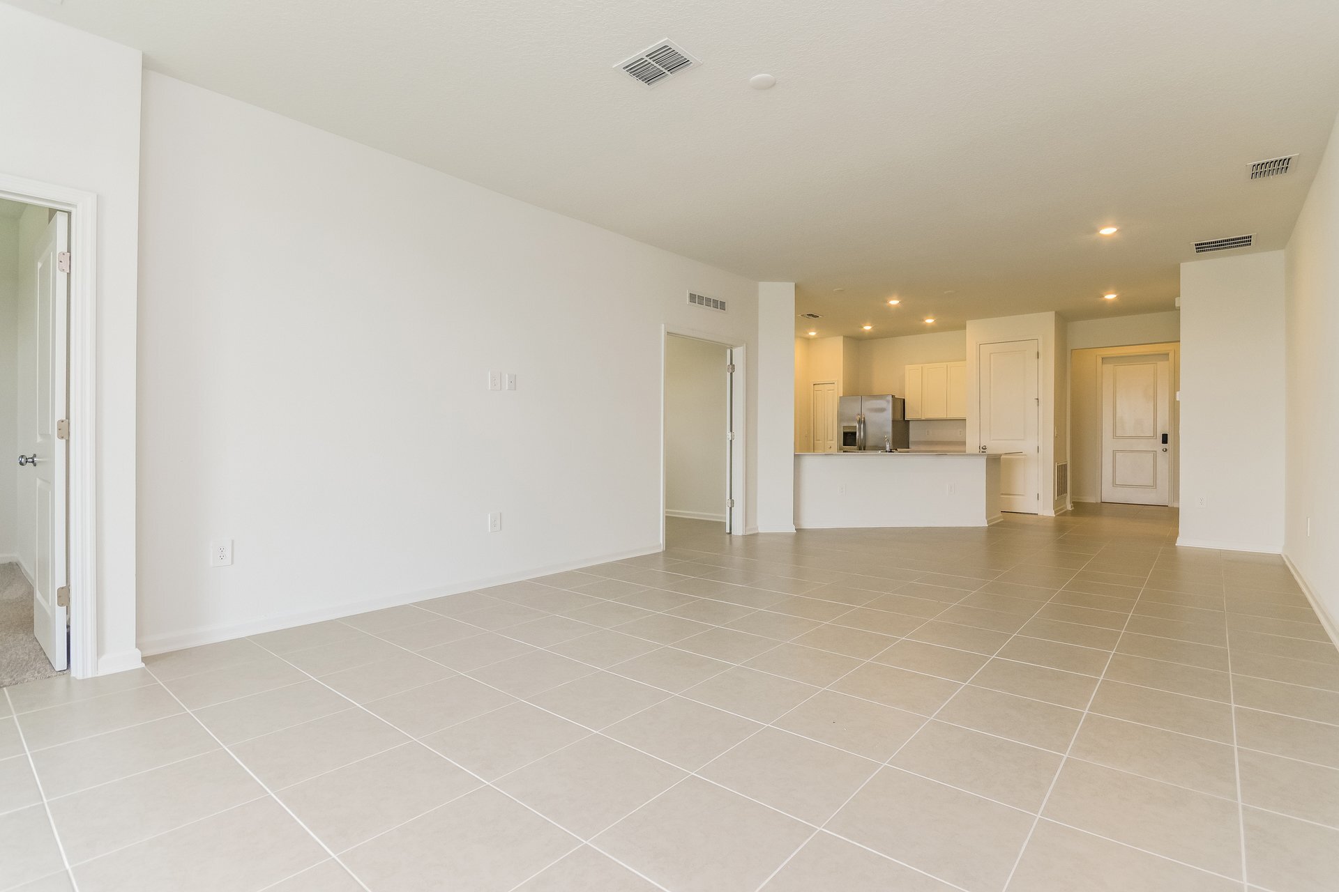 Building Photo - 2039 Hemingway Cir