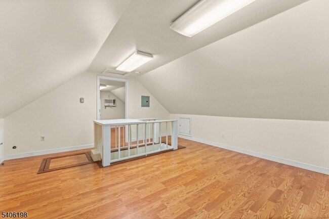 Building Photo - 27 E Madison Ave