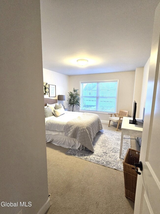 Building Photo - 2 Blair Ct