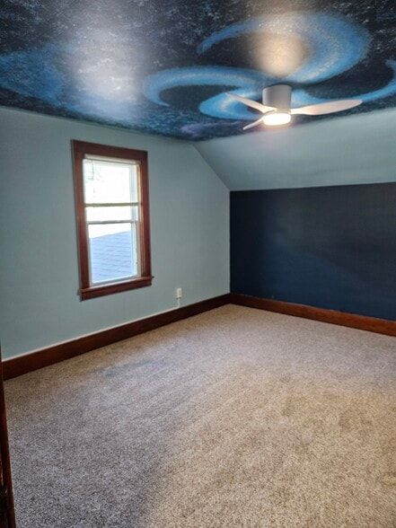 Upstairs bedroom - 4047 Mogadore Rd