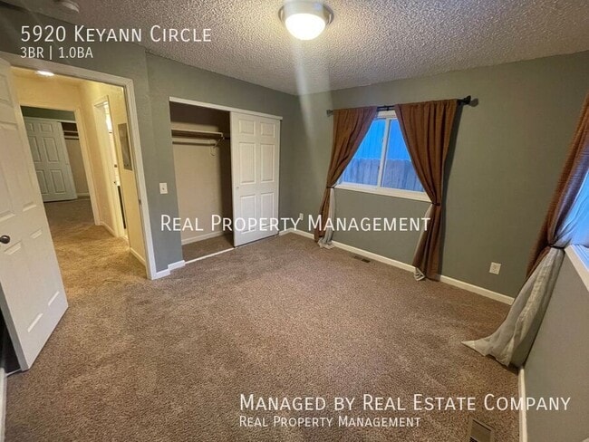 Building Photo - 5920 Keyann Cir