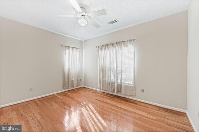 Building Photo - 14300 Rosy Ln