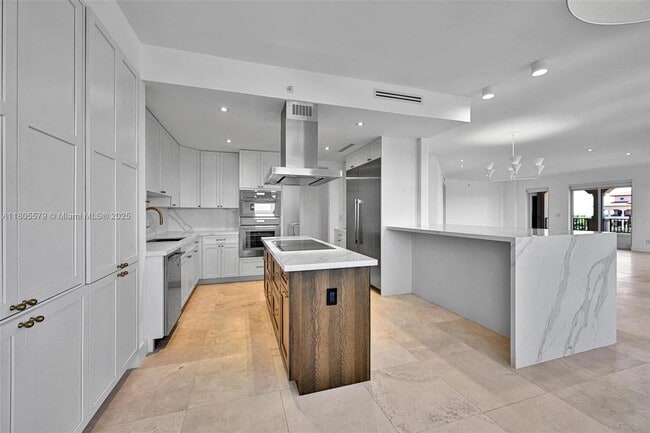 Building Photo - 13637 Deering Bay Dr