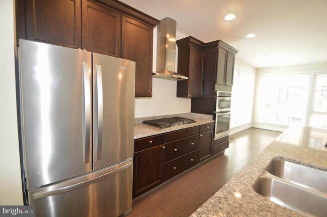 Building Photo - 408 Stabler Ln
