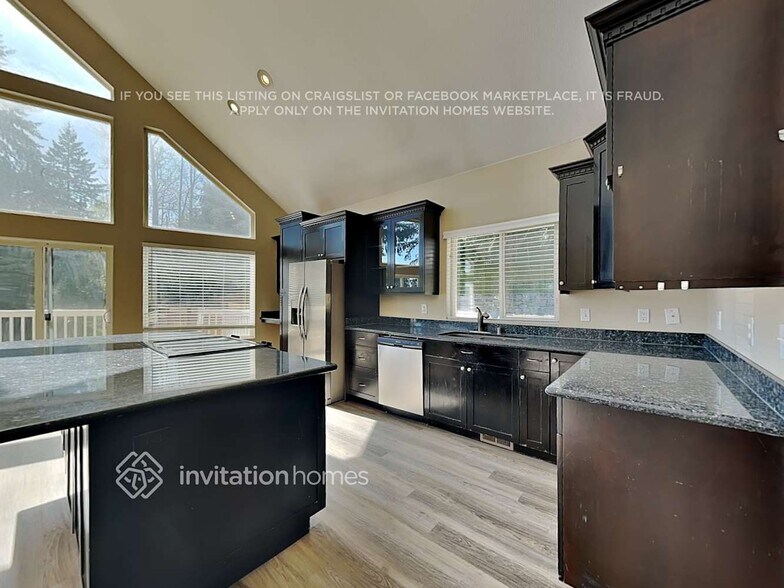 Building Photo - 16911 S Tapps Dr E
