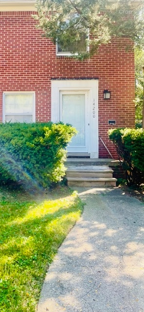 Building Photo - 14200 Stahelin Rd