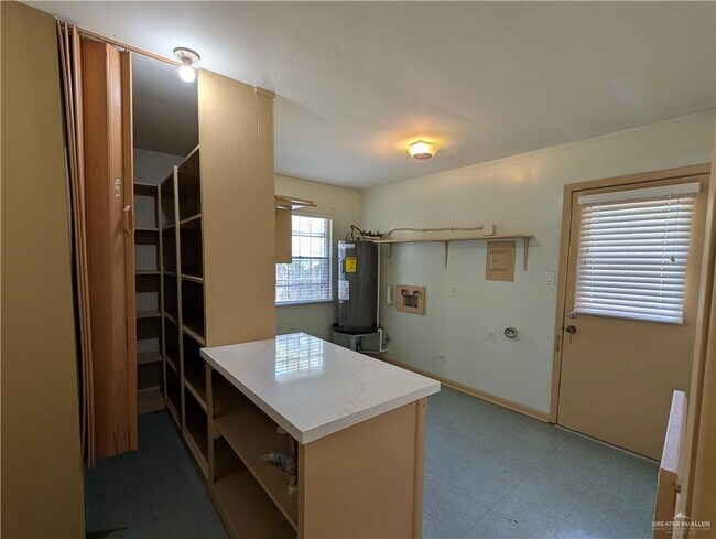 Building Photo - 2110 N 12th St