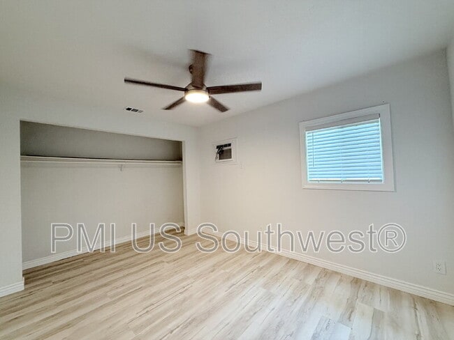 Building Photo - 315 Moser Ave