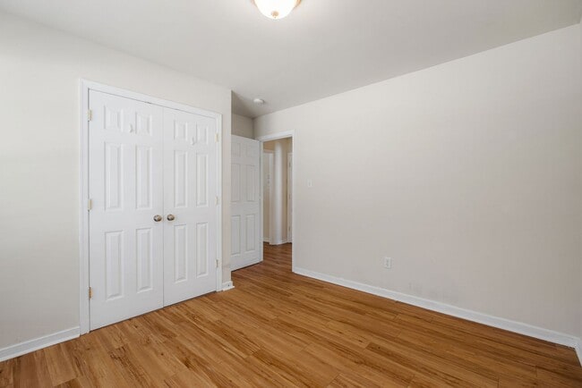 Building Photo - Recently Renovated 3 Bedroom Home in North...