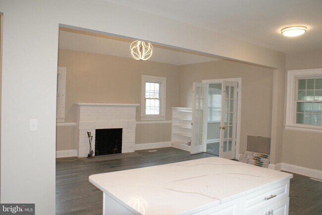 Building Photo - 9207 Colesville Rd