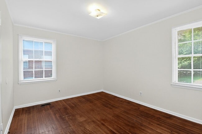 Building Photo - 3 Bedroom Home located in Lincoln Heights!