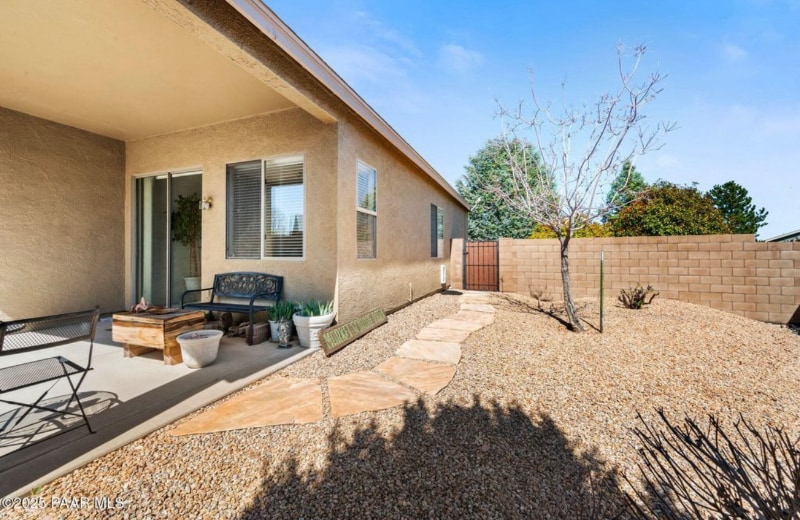 Building Photo - 6971 E Yellowglen Dr