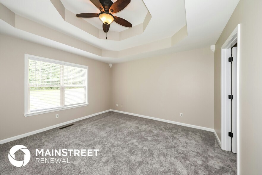 Building Photo - 725 Starlite Dr