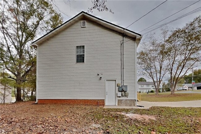 Building Photo - 20 Bridge Trail