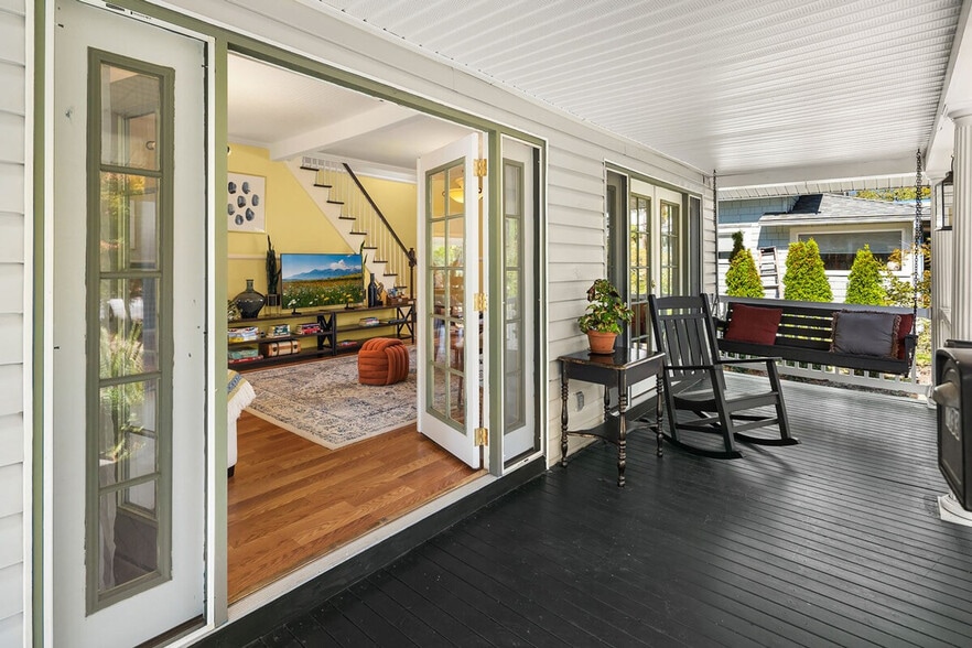 Building Photo - 3668 SW Othello St