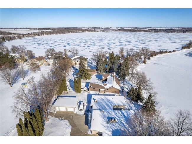 Building Photo - 17796 Cedar Park Loop